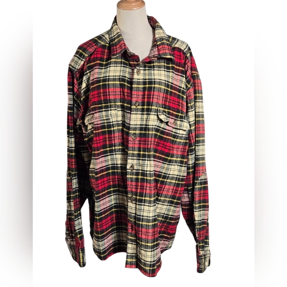 Woolrich Red Black And Cream Flannel.Shirt